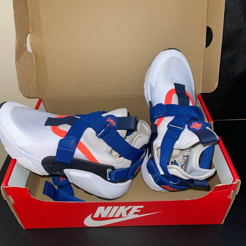 Nike huarache sneakers